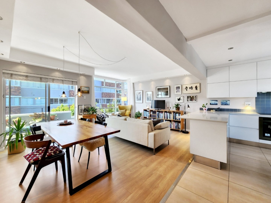 2 Bedroom Property for Sale in Sea Point Western Cape